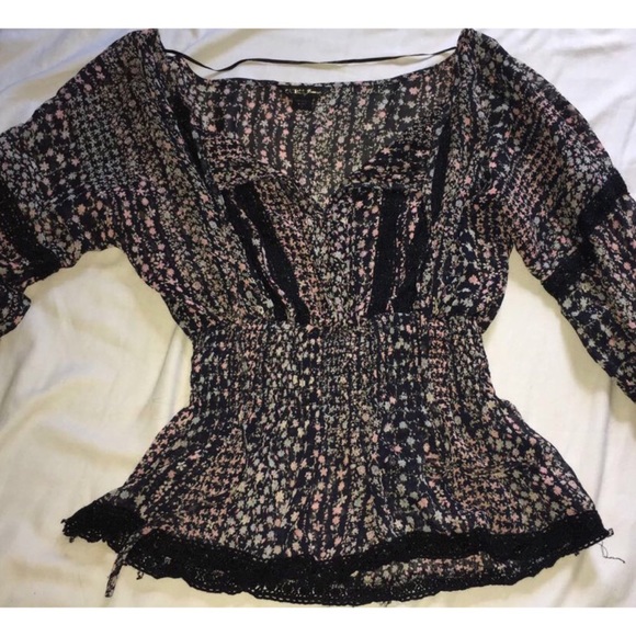 Guess Tops - Guess shirt
